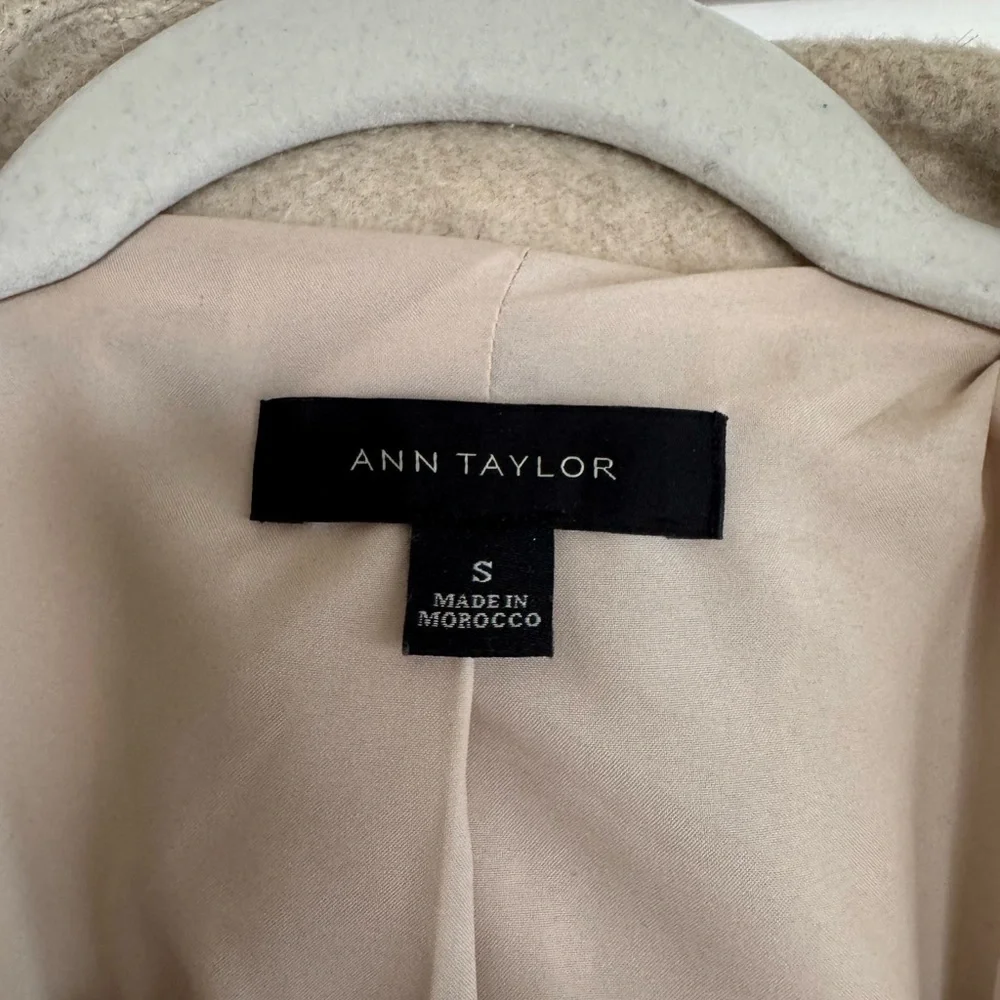 Ann Taylor Wool Shawl Collar Wrap Coat | Small - Picture 4 of 10